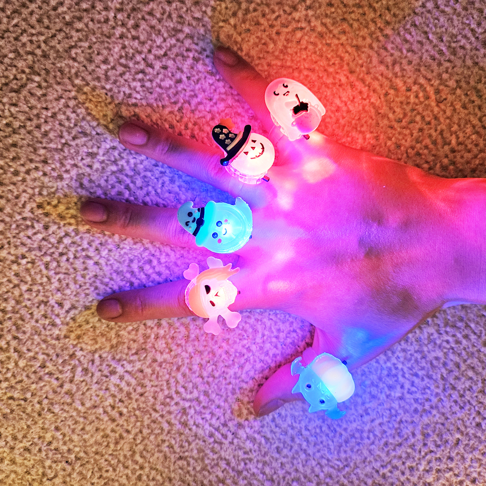 1000 할로윈 야광 불빛 반지 1개 랜덤 - LED 불빛 야광 파티용품 인싸템 이거하나로 해결