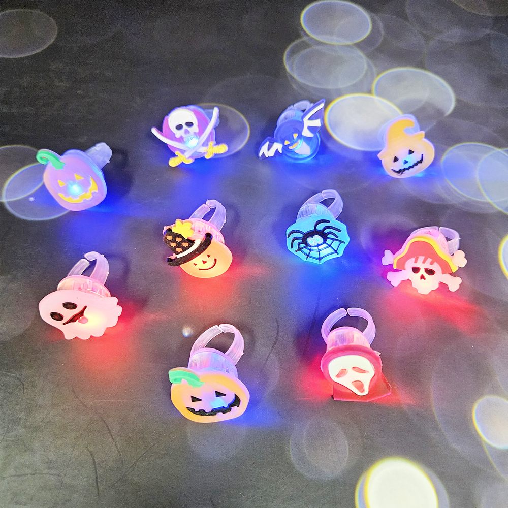 500 할로윈 라이트반지 파티용품 50개입 1박스 추가보너스 - LED 불빛 야광 파티 모임 인싸템 축제 기념일 생일